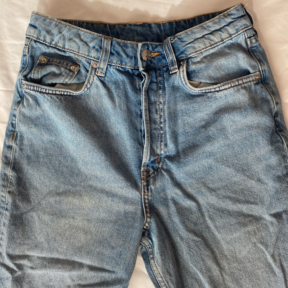 🤍H&M HIGH RISE JEANS! - Picture 2 of 5